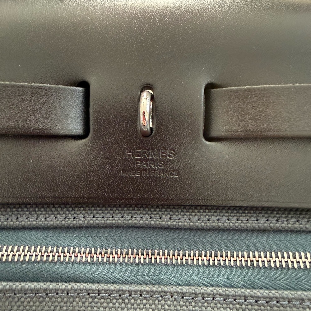 Hermes Herbag 31 Dark Gray Tote Bag with silver hardware - Picture 6 of 12